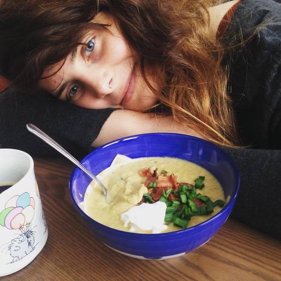 Meet your Posher, Kaitlin - Picture 1 of 1